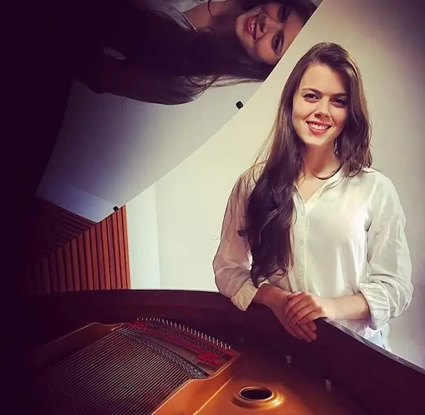 Aulas de Piano e Teclado - Anna Luisa Pires