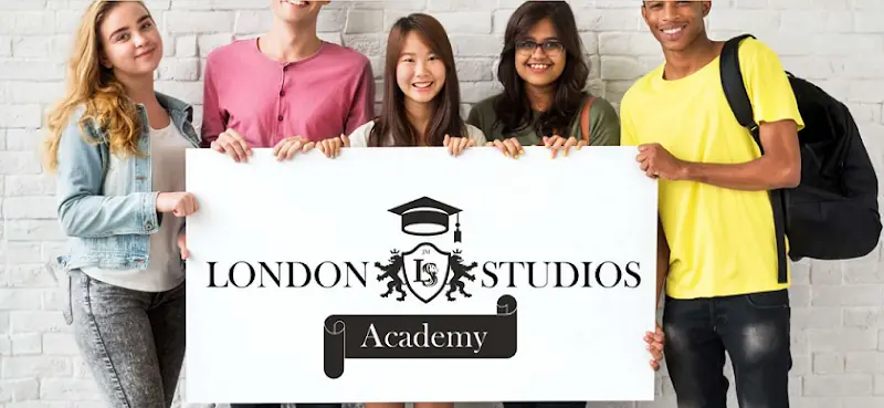 London Studios Academy - Centro de Estudos e Explicações