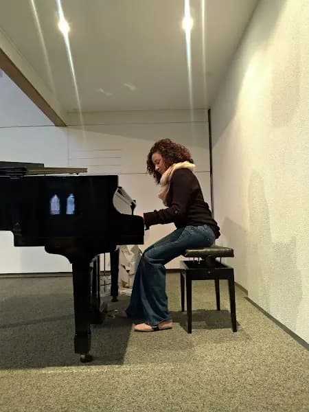 Studio Art - Aulas de Música em Braga - Prof. Eliete Gonçalves