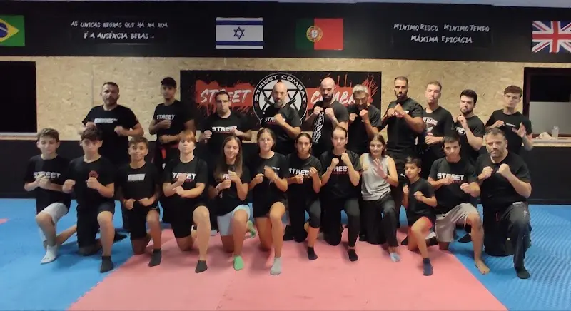 Academia STREET COMBAT