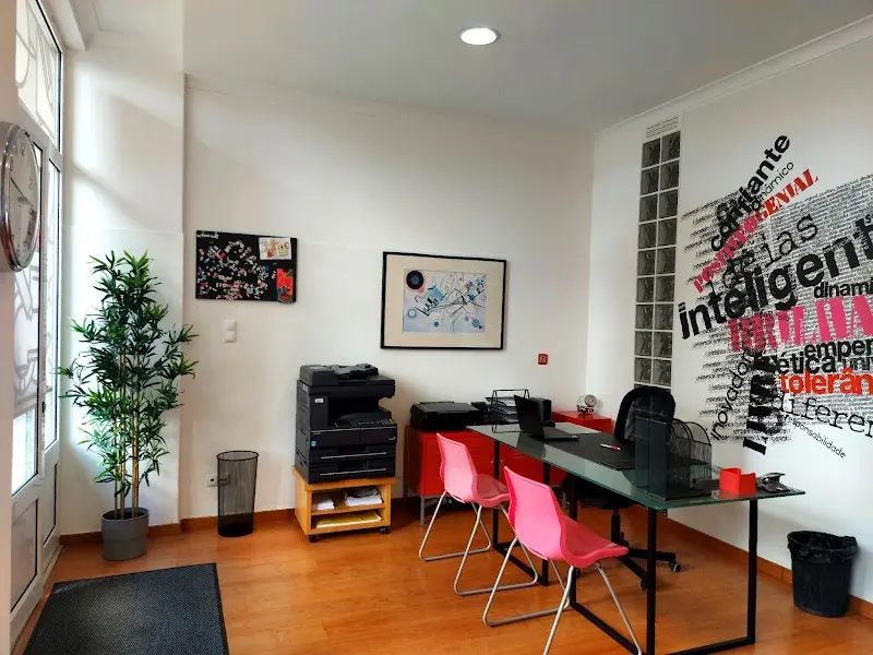 ContraNegas - Centro de Explicações