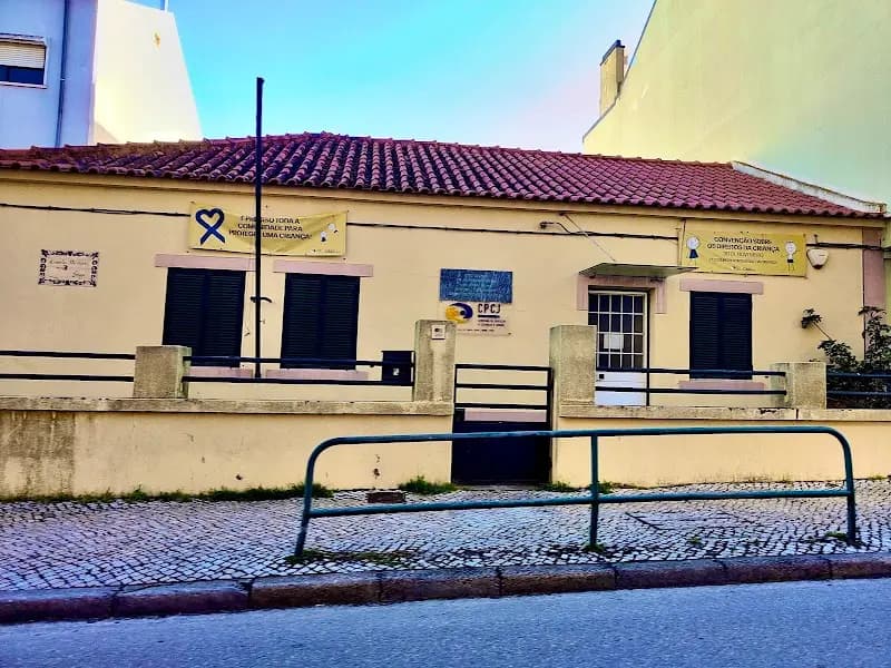 CPCJ Almada - Comissão de Proteção de Crianças e Jovens