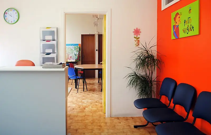 Ponto E Vírgula - Centro De Estudos E Explicações, Unipessoal Lda.