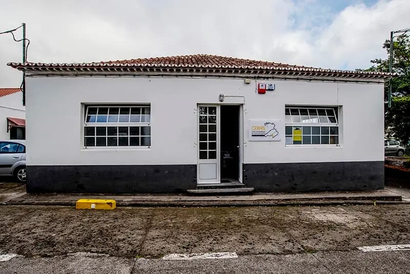 Centro de Reabilitação de Aves Selvagens de São Miguel