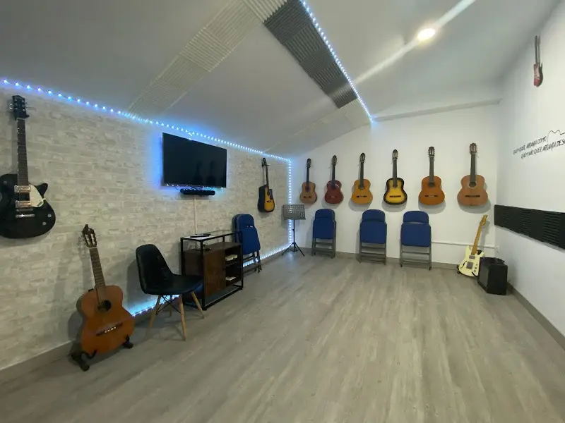 Music Spot - Academia de Música - Bruno Pereira