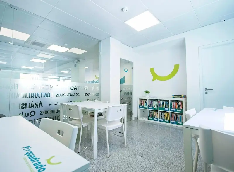 Pi R Quadrado - Centro de Explicações