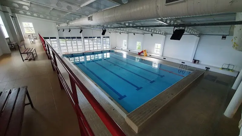 Piscina Municipal de Mira Sintra