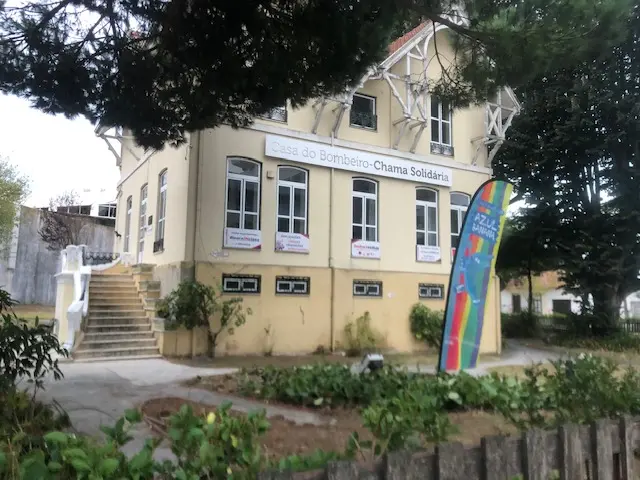 Azul Banana - Hub Educativo Centro de estudos