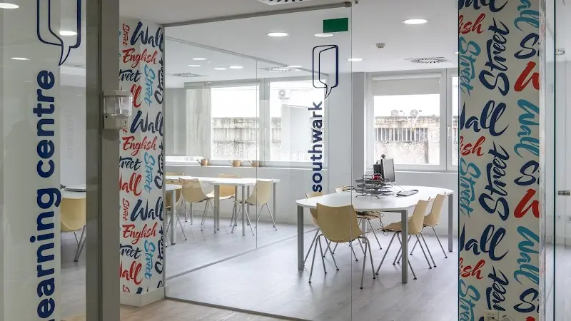 Wall Street English - Porto: Bom Sucesso