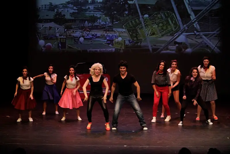 Stage 81 - Escola de Dança