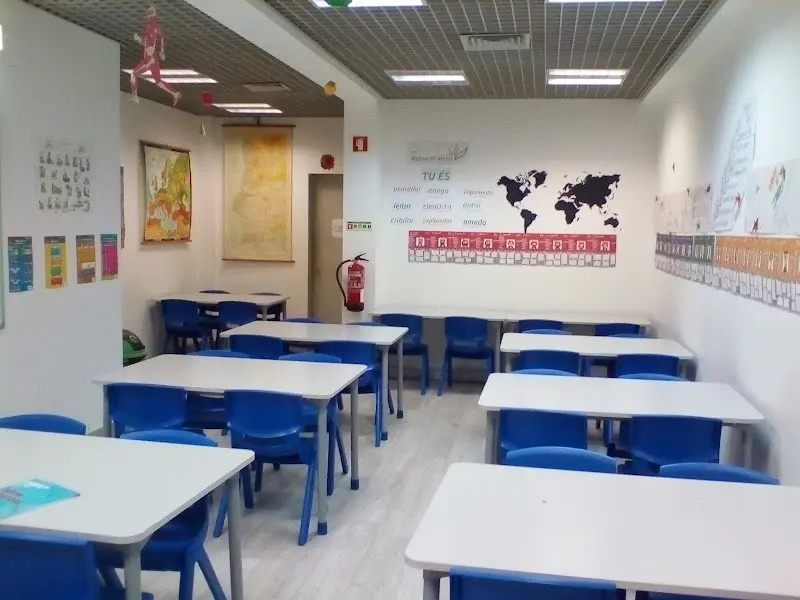 Bairro de Ideias - Centro de Estudos e Explicações