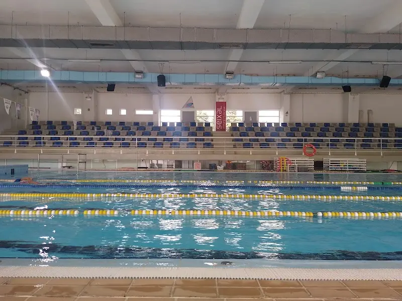 Piscina Municipal de Amora
