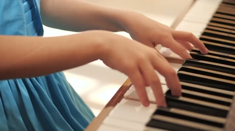 The Piano Place - Escola de Música