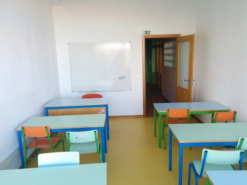 English & Company - Escola de linguas de Bragança