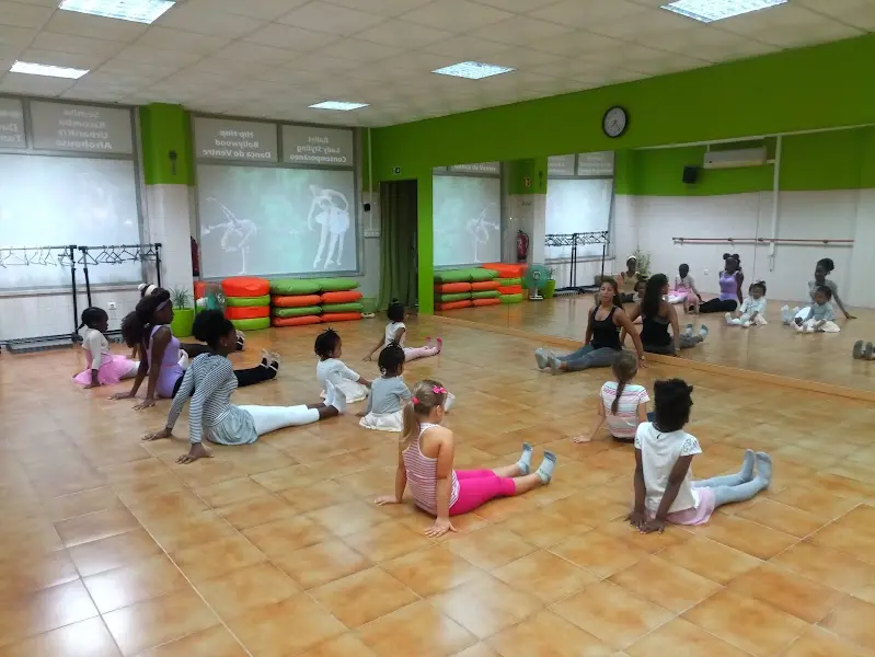 Academia Dança Ritmos e Reflexos